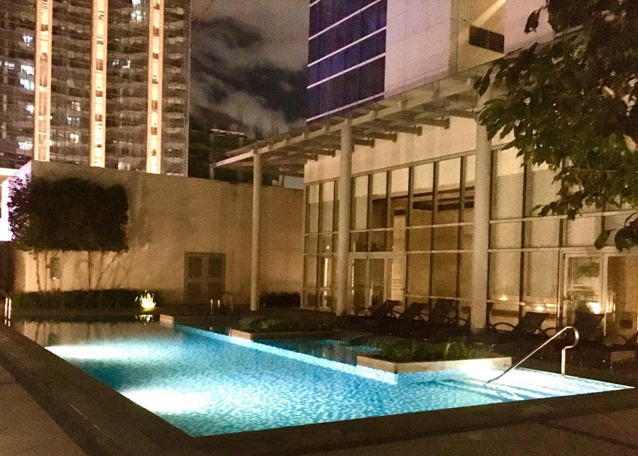 Daniella'S Modern & Cozy Suite In Uptown Bgc Манила Экстерьер фото