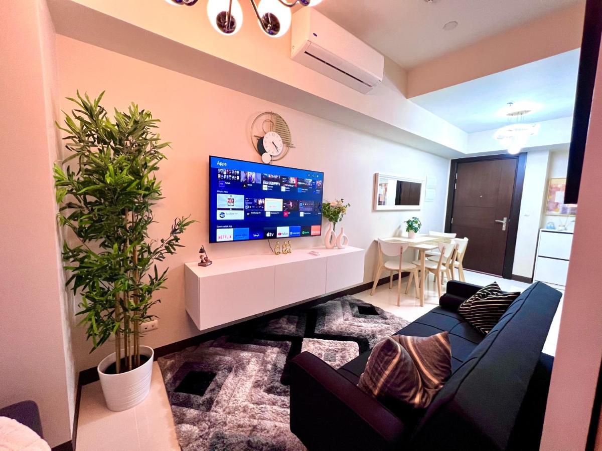 Daniella'S Modern & Cozy Suite In Uptown Bgc Манила Экстерьер фото